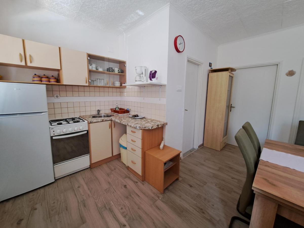 Apartmani Postonjski Привлака Экстерьер фото