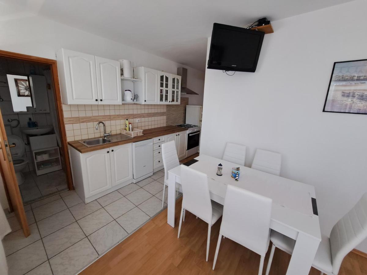 Apartmani Postonjski Привлака Экстерьер фото
